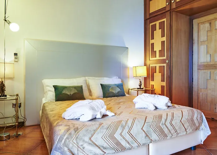 Minuta Charming And Luxury With Private Pool Villa